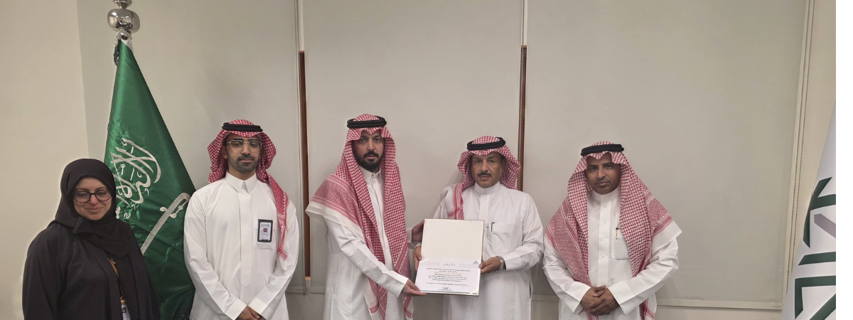 ٩٩